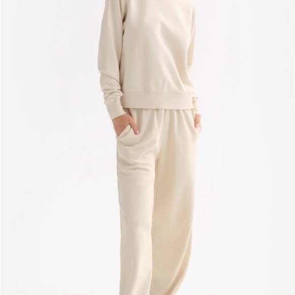 MATE The Label Organic Cotton Shrunken Crewneck Sweatshirt Medium in Amber - Picture 4 of 14